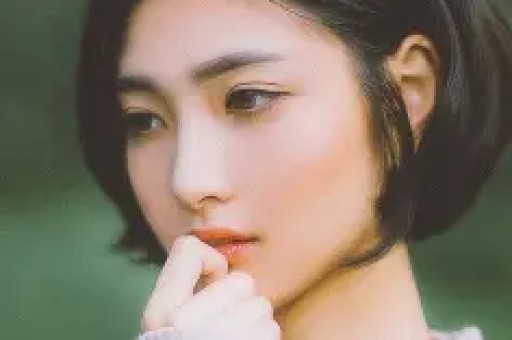 刘纯燕吃炸酱面被拍